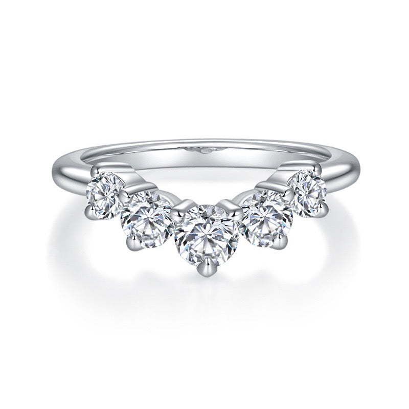Moissanite stackable v band ring