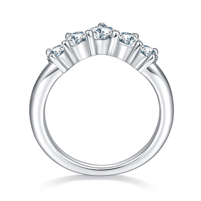 Moissanite stackable v band ring