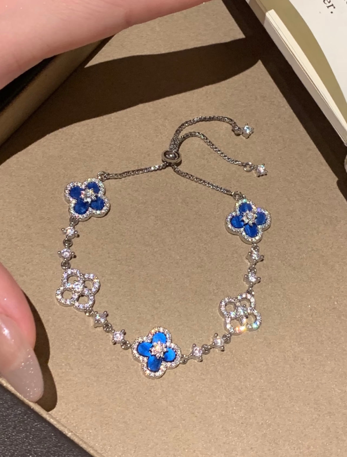 STARLIGHT PETAL CLEEF BRACELET