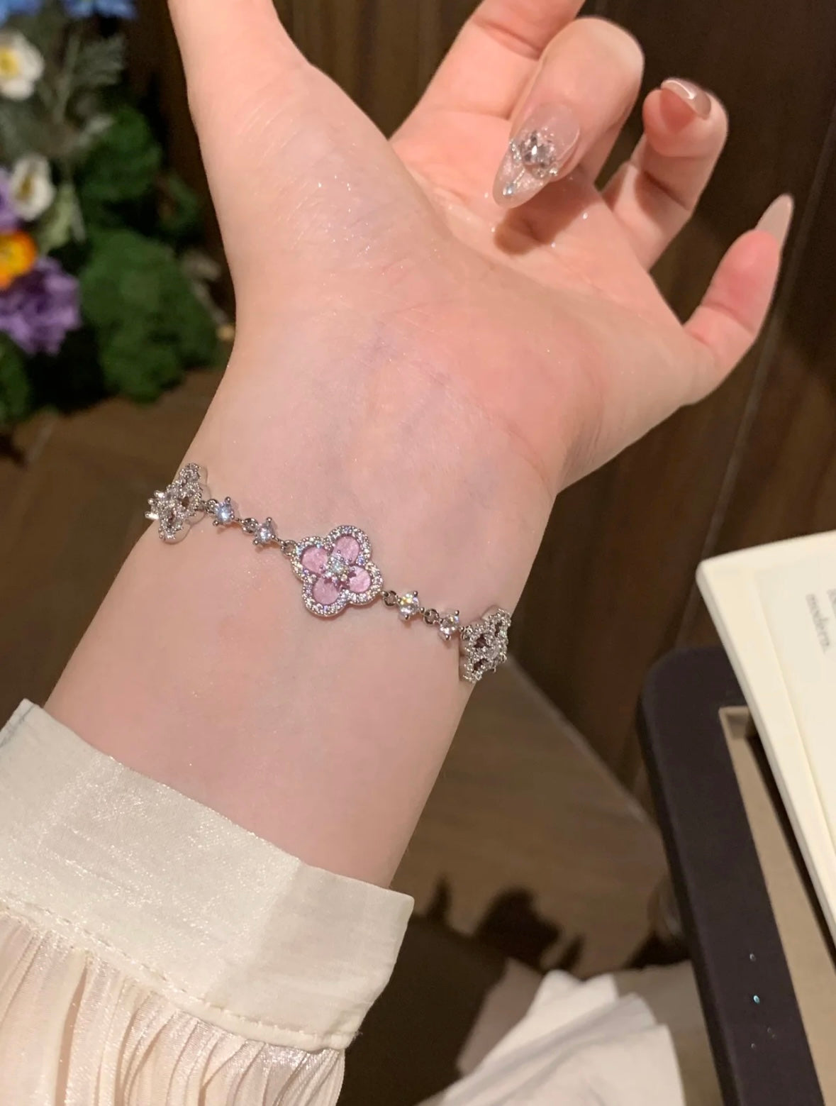 STARLIGHT PETAL CLEEF BRACELET