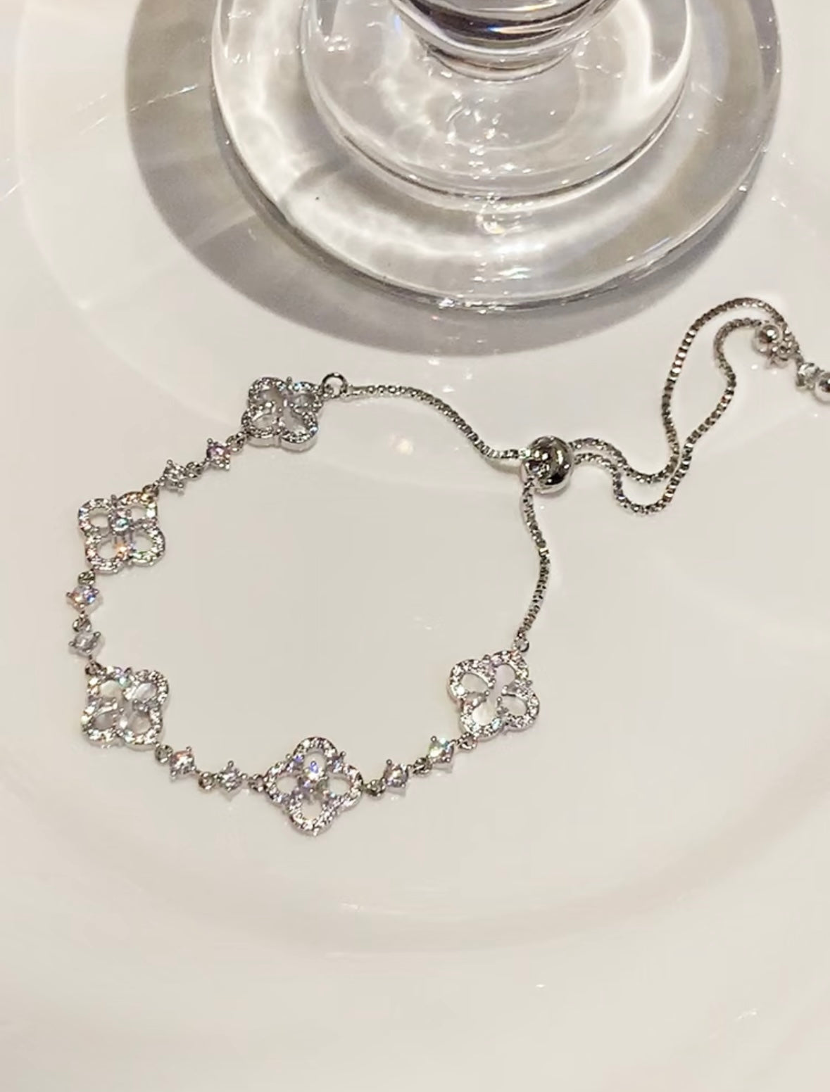 STARLIGHT PETAL CLEEF BRACELET